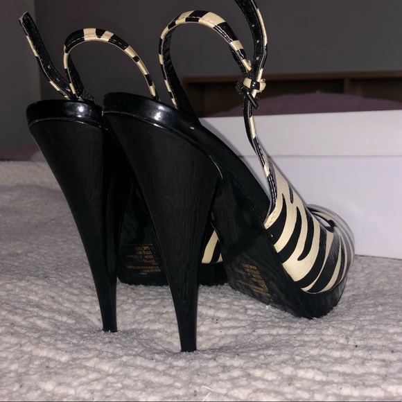 BAKERS zebra heels - Picture 3 of 7